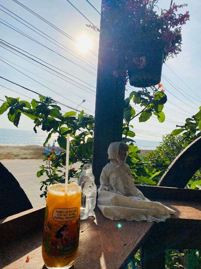 The Sunrise Beach Cafe And Guesthouse Banthakhoj Kültér fotó